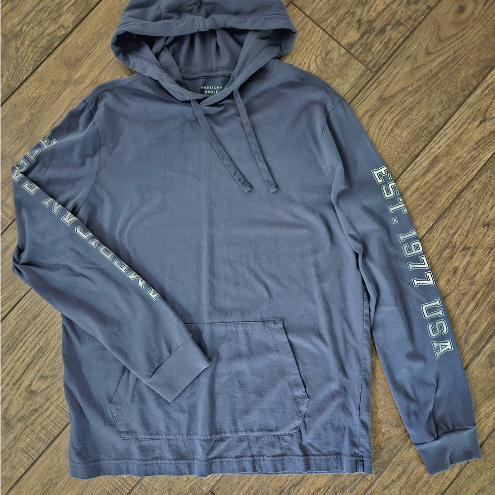American Eagle Men's lightweight hoodie Size small